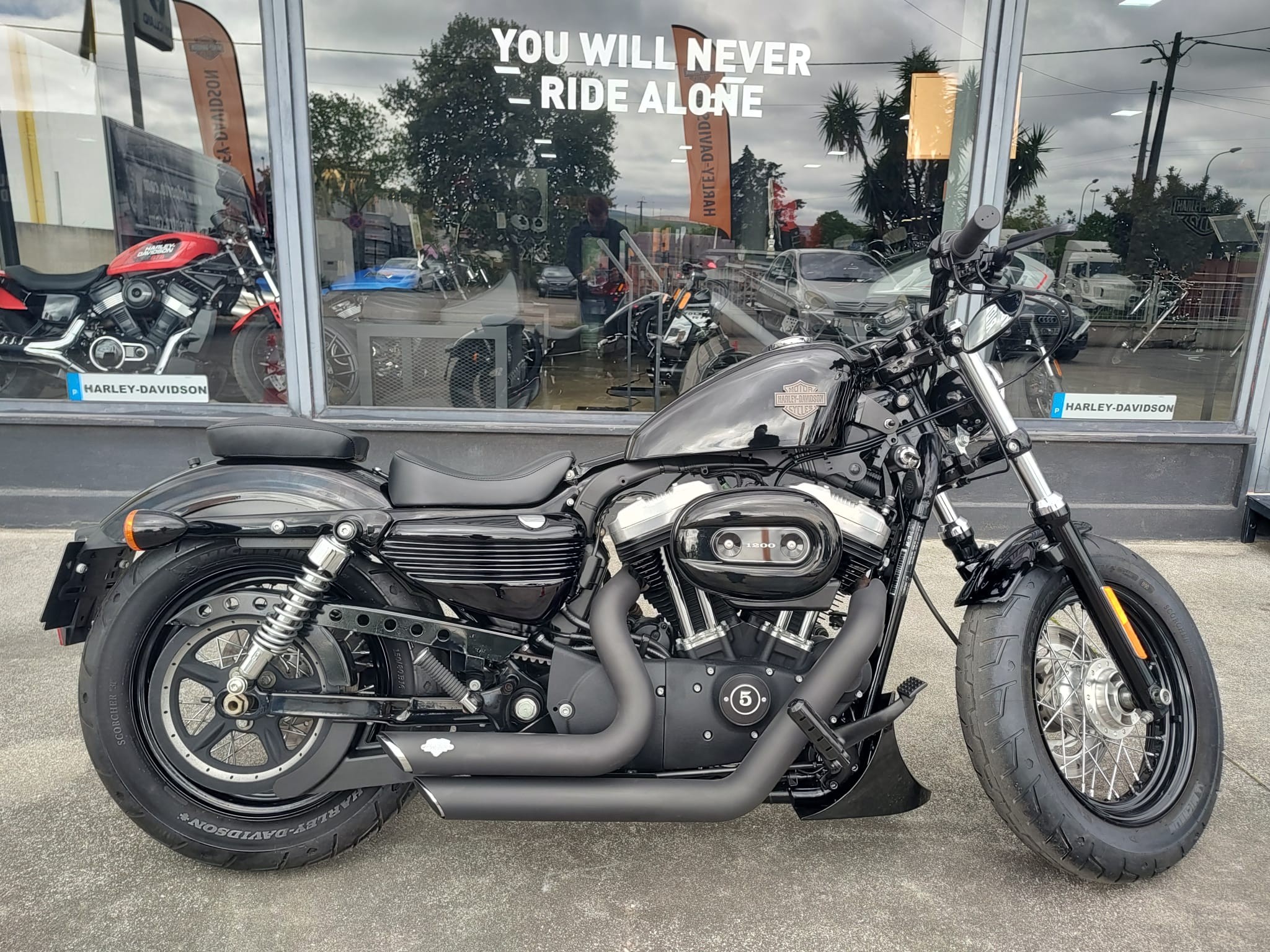 XL 1200 Forty-Eight | Ano: 2012 | kms: 10.709 | Preço: 12.900€